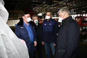 «КАМАЗ» безвозмездно передаст медикам Набережных Челнов противоэпидемические костюмы своего производства